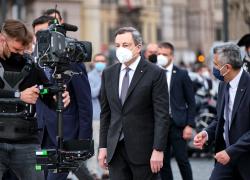 Covid, Draghi: "Vicini alla famiglia di Camilla. Se i casi risalgono, quarantena per chi viene dall'estero"