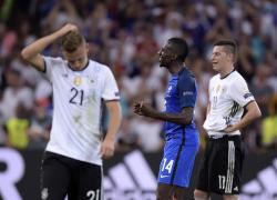 La Francia vieta il Ramadan in Nazionale: "Niente digiuno". Il calciatore 19enne Diawara costretto a lasciare il ritiro