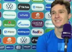Federico Chiesa parla benissimo in inglese: ecco l'intervista dopo Italia-Austria. VIDEO