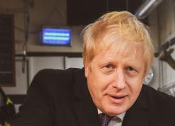 Covid, Johnson riapre la Gran Bretagna:  "Dobbiamo farlo anche se ci saranno morti"