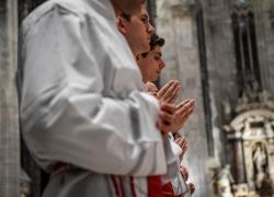 "Oltre il 70% dei preti cattolici è gay", lo studio su 156 sacerdoti tra Usa e Canada: solo il 27% si dichiara eterosessuale