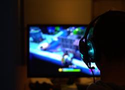 Videogiochi, uso eccessivo causa dipendenza:  "Mancanza di supporto genitoriale all'origine"