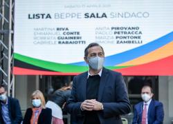 Elezioni Milano, Sala: "Bernardo indecente". La risposta: "Non osi a darmi del fascista"