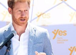 Royal Family, Harry torna a Londra e incontra la Regina: Meghan Markle assente 