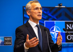 Stoltenberg, "il conflitto durerà anni". Roscosmos "L'Occidente è in guerra con la Russia