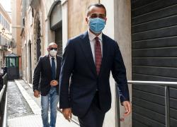 Luigi Di Maio risponde alle minacce: "La violenza non è libertà: va condannata"