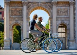 Fuorisalone 2021 , Swapfiets debutta con la sua iconica ruota blu