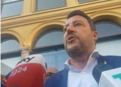 Elezioni, Salvini a Milano per sostenere Bernardo: "Eccezionale come la squadra". Green pass? "Parlo solo del passante ferroviario, il Green Passante"