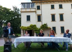 A Casa Vinicola Sartori presentato il libro #IOSIAMO sull'impegno dei volontari per la ripartenza