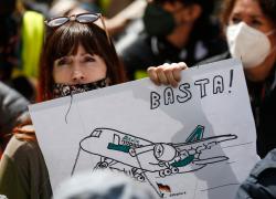 Alitalia, Ue accusa: "Aiuti da 900 milioni del 2017 sono illegali, Italia deve recuperarli"
