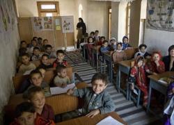 Afghanistan,  scuole riaperte dai talebani, ma solo per i maschi