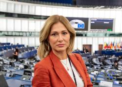Lega, l'eurodeputata Donato lascia: "Valori in cui credo calpestati da mesi"