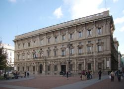 Inefficienza uffici pubblici a Milano: a Fantozzi risponde il Comune che, dopo una supercazzola, scarica responsabilità al prefetto