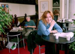 Il mitico tavolo su cui J.K. Rowling ha scritto Harry Potter è stato salvato da un incendio