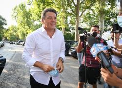 Pd, Renzi si perde nei ricordi e attacca: "Con 40,8% avevo allargato sinistra, poi è tornata la ditta"