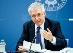 Covid, Franco: "No a nuove restrizioni per attività economiche e persone"