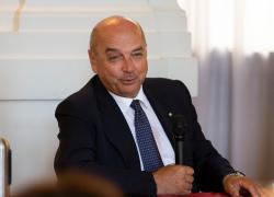 Hacker no vax, il sindaco Dipiazza la spara grossa: "Ci vogliono leggi speciali come per le Brigate Rosse"