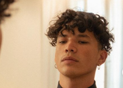 Manuelito chi è, età, genitori, fidanzata, origini, canzoni: tutto sul giudice di XFactor