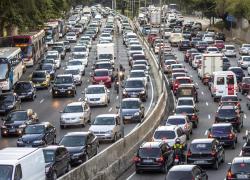 ACI, auto usate elettriche convengono: più economiche e libere di circolare