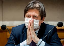 Obbligo vaccinale, Sileri dice una cosa e Costa un'altra: qual è la verità?