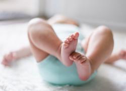 Vaccino Covid a donne in gravidanza: più aborti spontanei in 11 mesi che in 30 anni