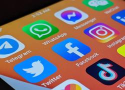 Meta pubblica dati choc sul bullismo sui social: ecco come intende combatterlo su Facebook e Instagram
