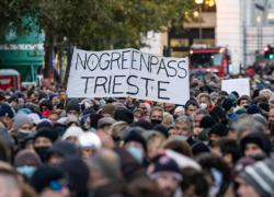 Aumento contagi, non è colpa delle proteste: "Il virus arriva dall'est Europa"