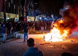 Rotterdam si ribella al lockdown: 7 feriti e 20 arresti tra le proteste