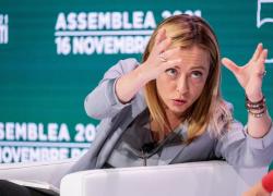 Vaccino Covid, Giorgia Meloni: "A mia figlia? Mai, perché è troppo pericoloso"