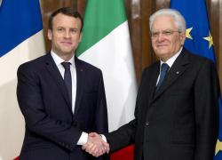 Quirinale, Mattarella accoglie Macron: "Italia e Francia insieme per un futuro comune"