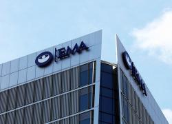 L'Ema frena il panico sulla variante sudafricana: "Prematuro parlare di nuovo vaccino"
