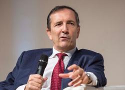 Gubitosi si dimette da ad di Tim, la decisione dopo le polemiche sull'Opa di Kkr