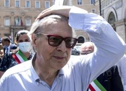 Vittorio Sgarbi attacca Greta Beccaglia: "Si sta facendo solo pubblicità"