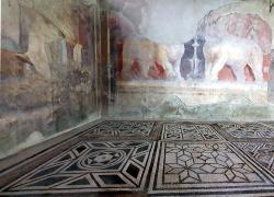 Pompei, il parco archeologico è per tutti:  la Casa del Larario di Achille visitabile anche dalle persone con disabilità