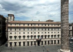 Cartelle esattoriali, per contribuenti in difficoltà rate fino a 120 rate, stralcio automatico dopo 5 anni: "Riscossione più efficiente"
