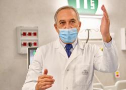 Flop campagna vaccinale Covid,  meno del 12% degli over 60 si è inoculato. Pesano reazioni avverse e diffidenza del siero, Vaia: "Rilevate miocarditi e pericarditi"