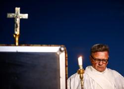 Vicenza, esorcismo di  8 ore su ragazza indemoniata: urlava e bestemmiava in Chiesa