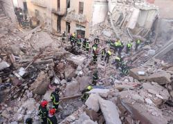 Ravanusa, ultime notizie: "Puzza di gas da 7 giorni". Si indaga per omicidio colposo