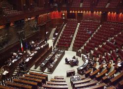 Suicidio assistito, una Camera deserta accoglie la discussione del ddl: "Rinviata ad altra seduta"