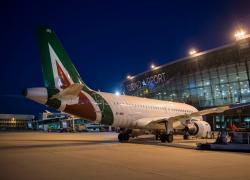 Ingressi in Italia,  tampone per chi rientra da paesi Ue. Bruxelles furiosa: "Roma chiarisca"