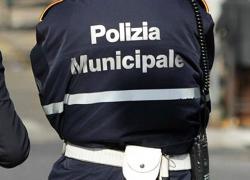 Lucera, trovato zaino con 5.500 euro: due giovani lo consegnano alla Polizia