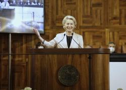 Università Cattolica, l'inaugurazione dell'anno accademico con Ursula von der Leyen: "Tra queste mura si sta formando una nuova generazione di leader"