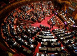 Ddl sul femminicidio approvato all’unanimità dal Senato, 161 i voti favorevoli, La Russa: “Sui temi importanti siamo tutti uniti”