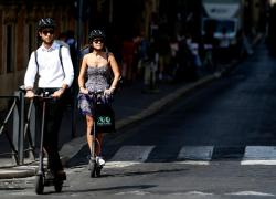 TIER, leader europeo della micromobilità condivisa, porta a Milano 750 monopattini 
