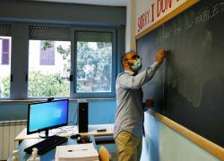 Vertice sulla scuola, l'unico punto fermo è il rientro il 10 gennaio: si tratta sulla Dad