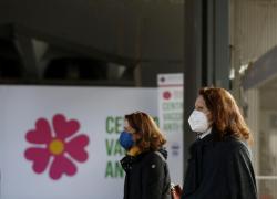 Quarta dose vaccino, Ciccozzi: "Stress per sistema immunitario"