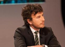 Green pass, sfogo di Fusaro sul divieto di acquistare beni non essenziali: "Misure abominevoli"