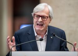 Quirinale, Sgarbi: "Casellati alternativa a Draghi? Berlusconi ci pensa"