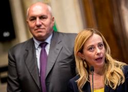 Vincenzo Coviello, chi è il bancario licenziato dopo aver spiato i conti di vip e politici fra cui Meloni e Crosetto, oltre 6mila accessi abusivi in 2 anni