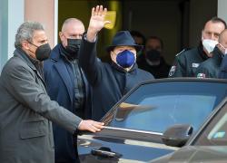 Berlusconi dimesso dal San Raffaele, il cuore dell'ex premier ha retto all'infezione